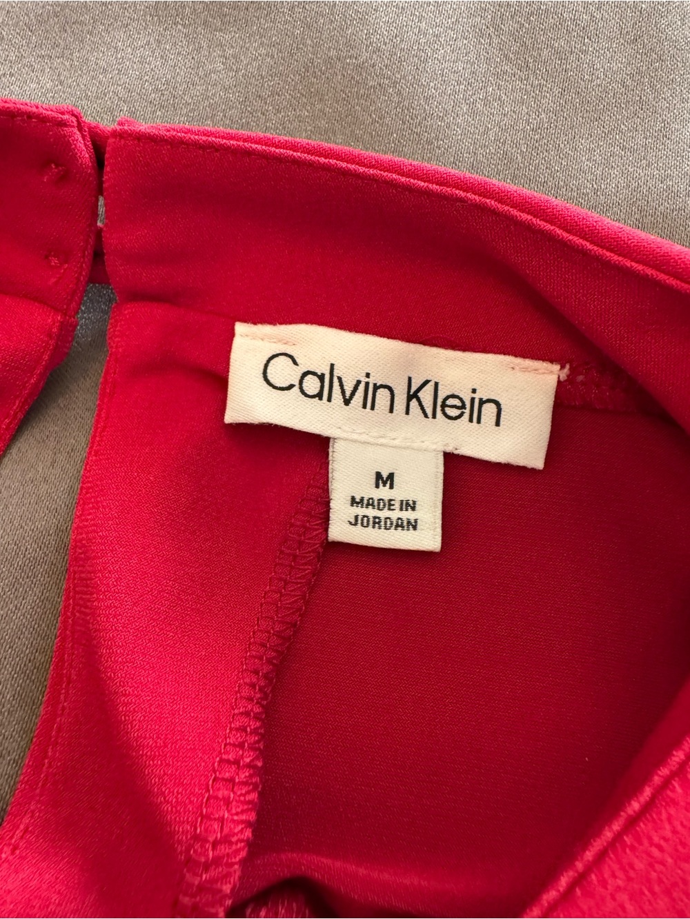 EUC Calvin Klein Twist Neck Keyhole Blouse - Long Sleeve - Magenta/Raspberry M - Picture 10 of 11